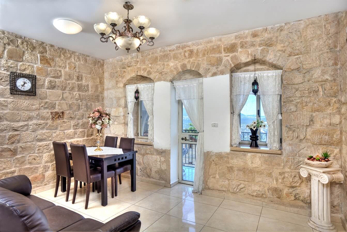 תמונה של צימר הפסגה בלב העתיקה - 3