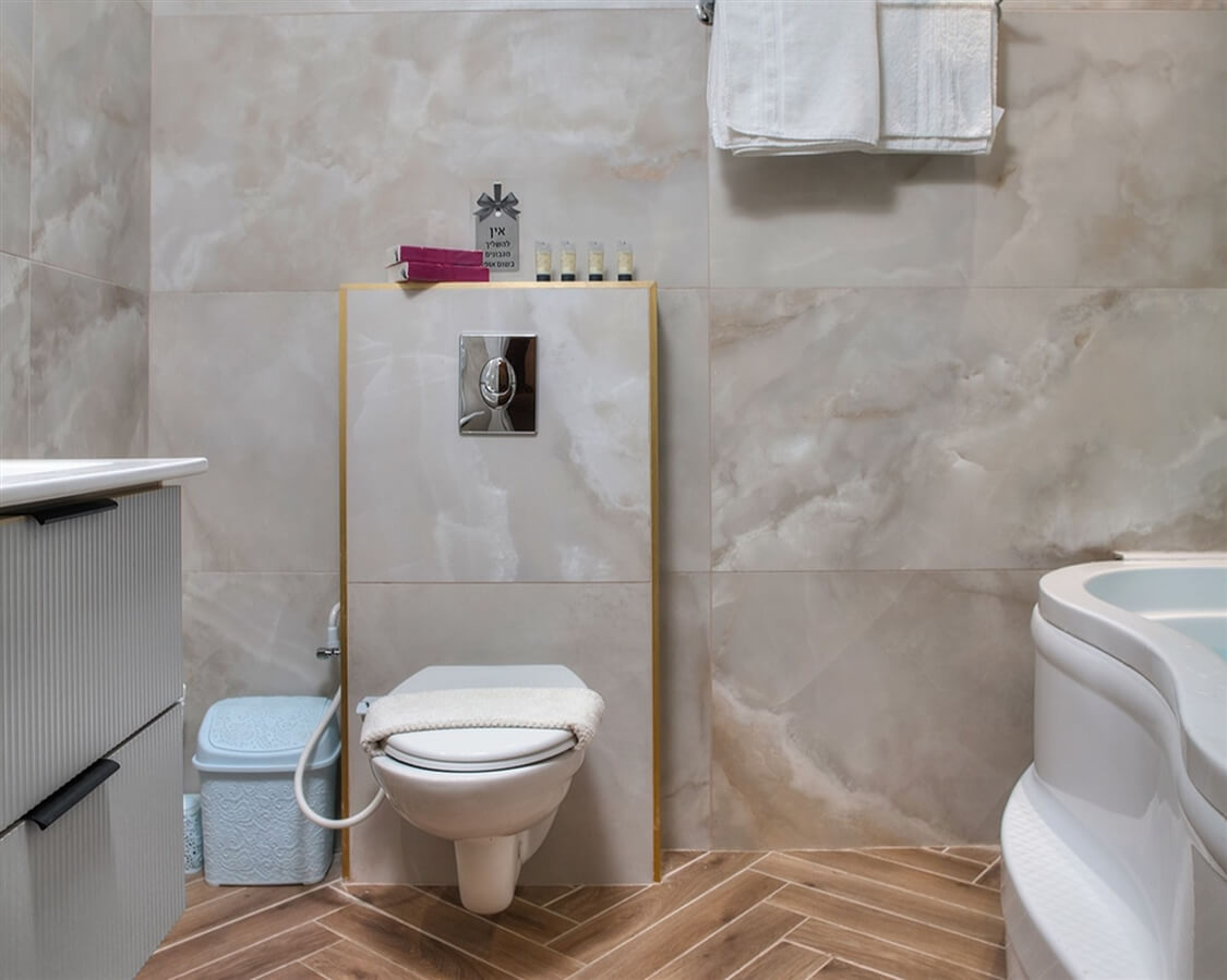 תמונה של בקצה הסמטה הזוגי - 4