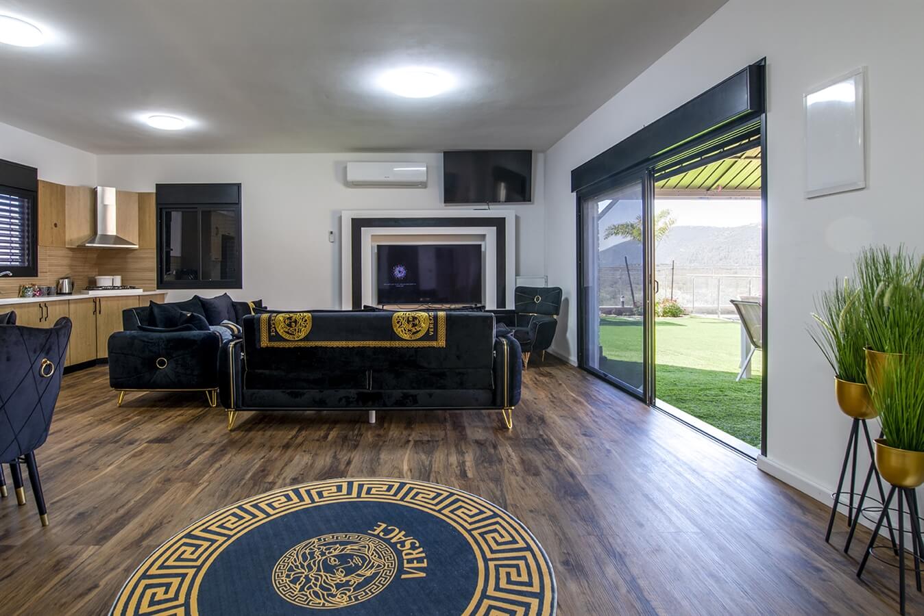 תמונה של יחידה 2 - 1 תמונה של יחידה 2 - 1