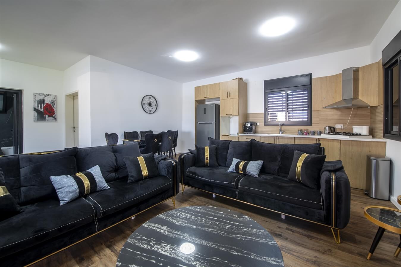 תמונה של יחידה 2 - 5 תמונה של יחידה 2 - 5