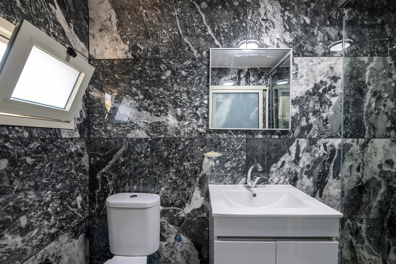 תמונה של יחידה 1 - 5 תמונה של יחידה 1 - 5