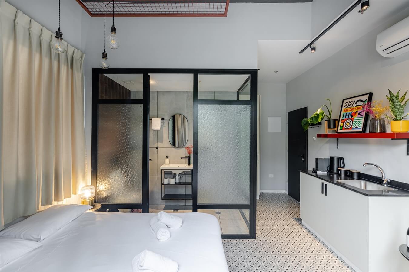 תמונה של Deluxe Room with Balcony - 3