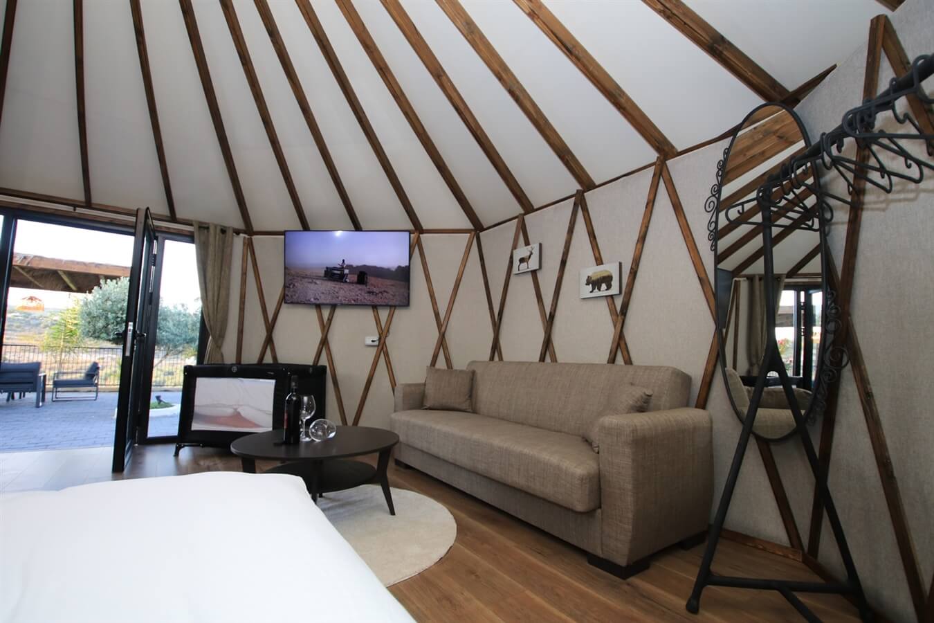 תמונה של היורטים - 7