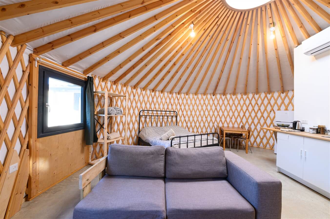 תמונה של היורטים - 3