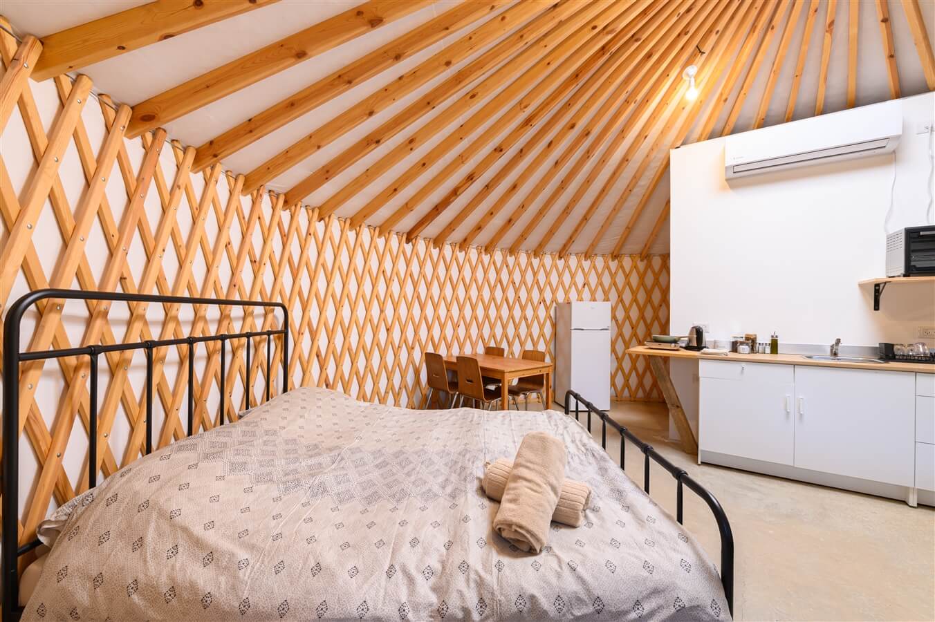 תמונה של היורטים - 13