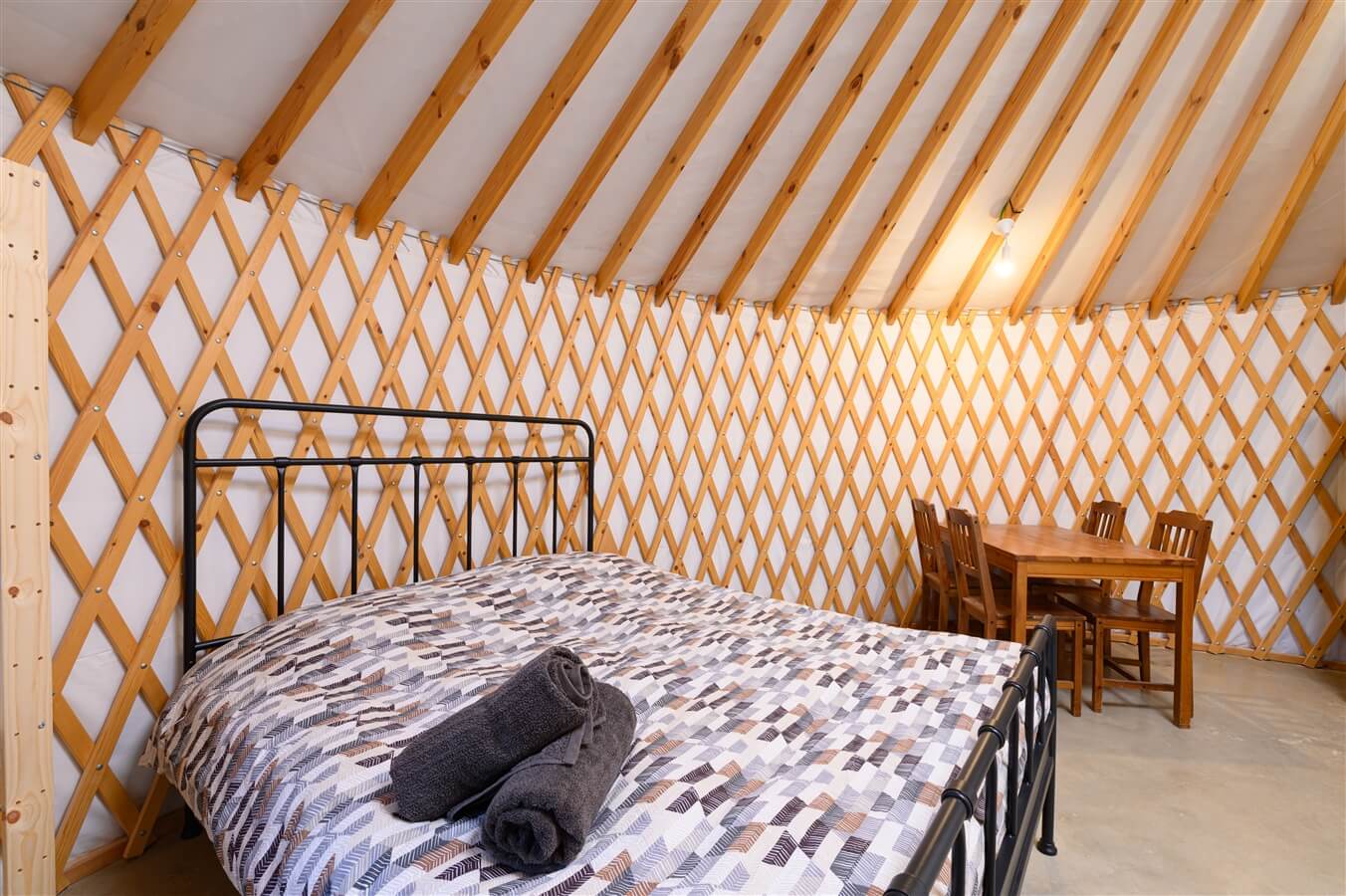 תמונה של היורטים - 10