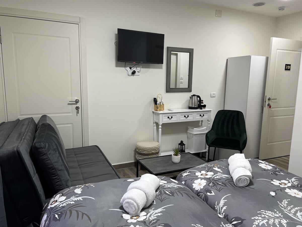 תמונה של חדרי אירוח - 3