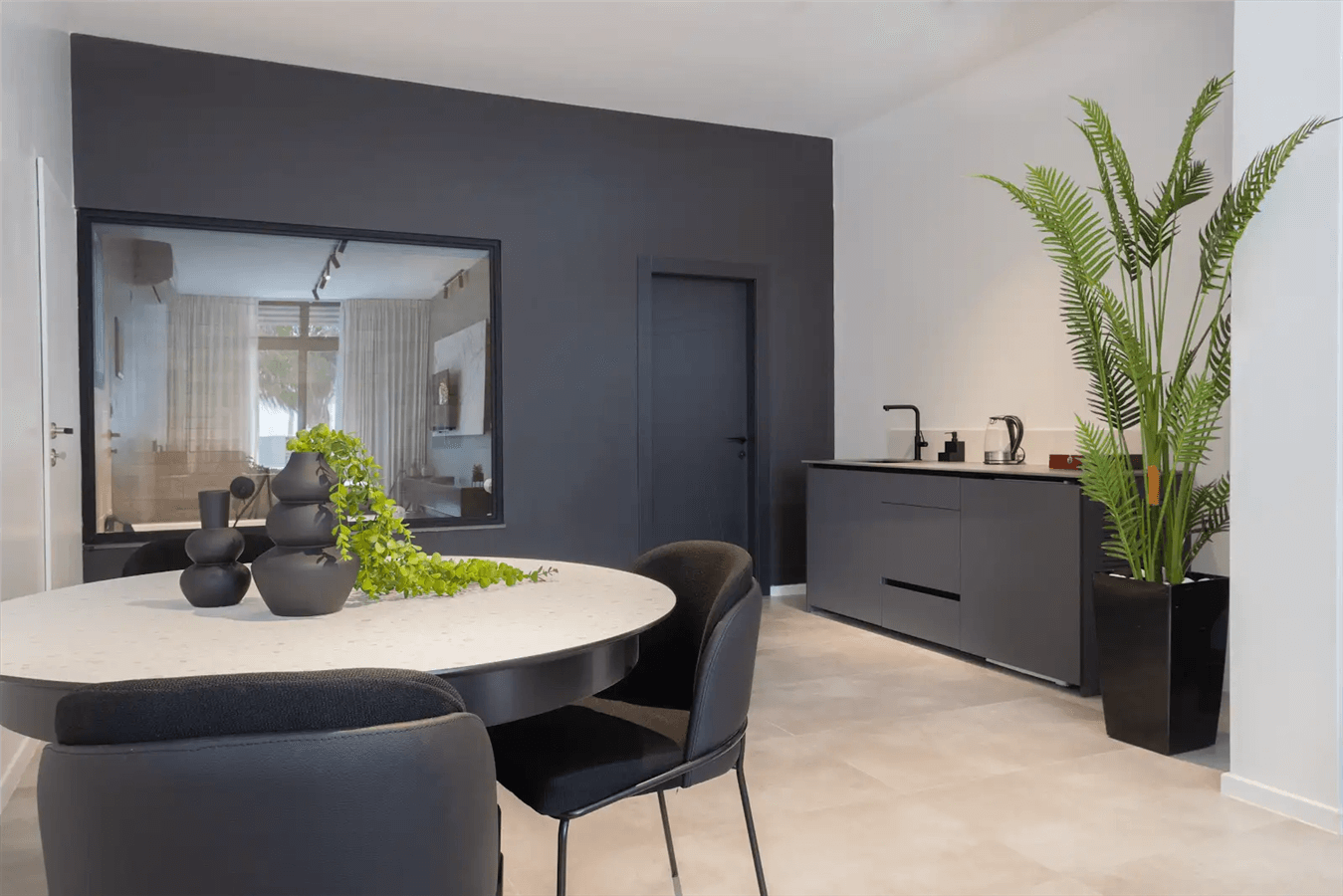 תמונה של סוויטת גן עם ג'קוזי - 4