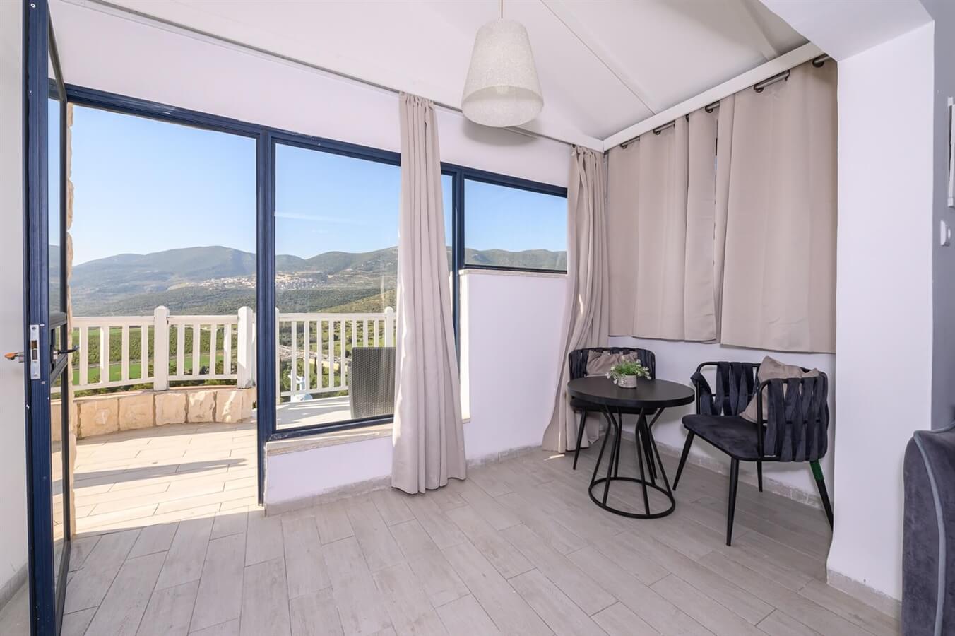 תמונה של סוויטה 2 - 8