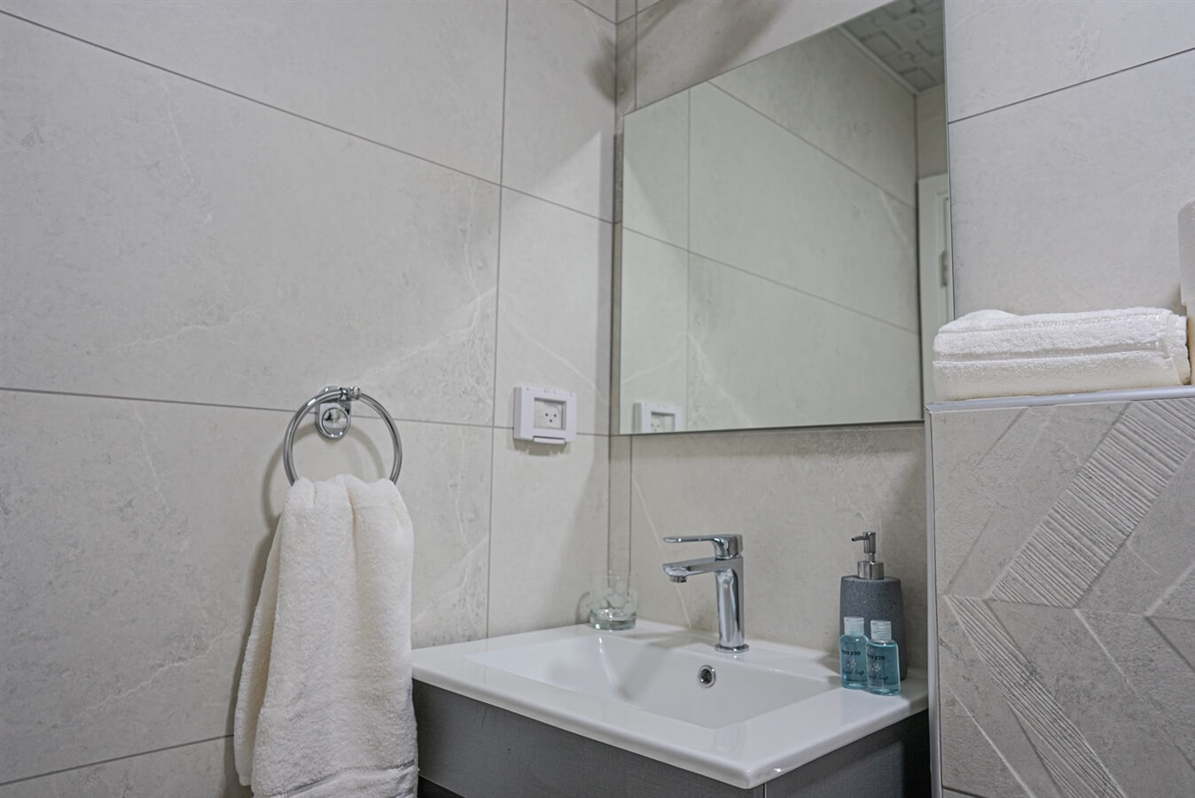 תמונה של סוויטה 2 - 10