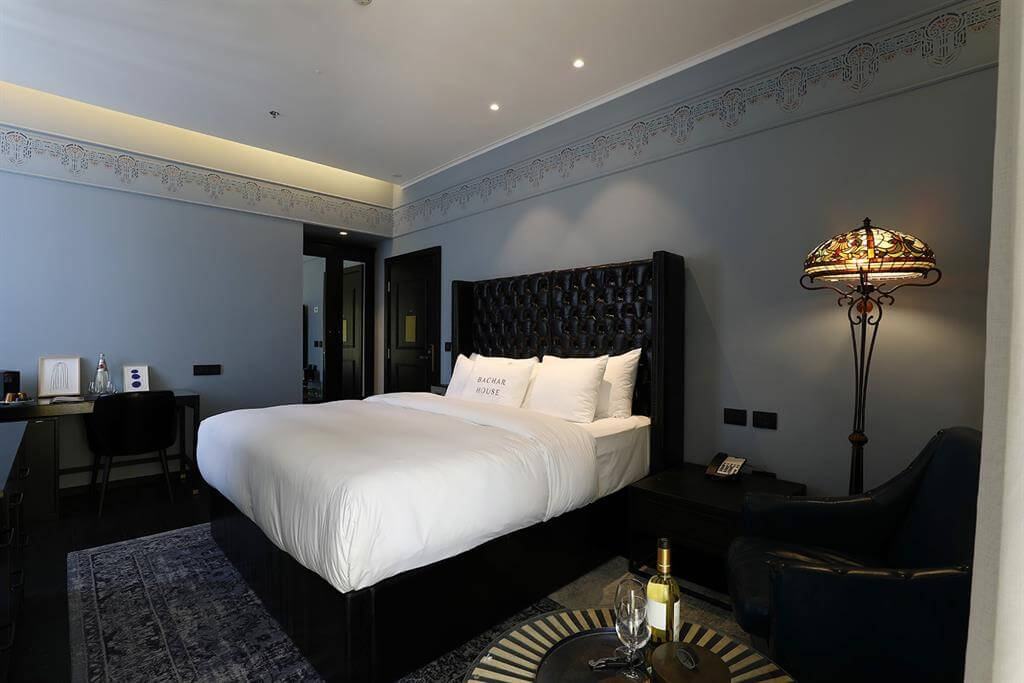 תמונה של אקזקיוטיב - 4