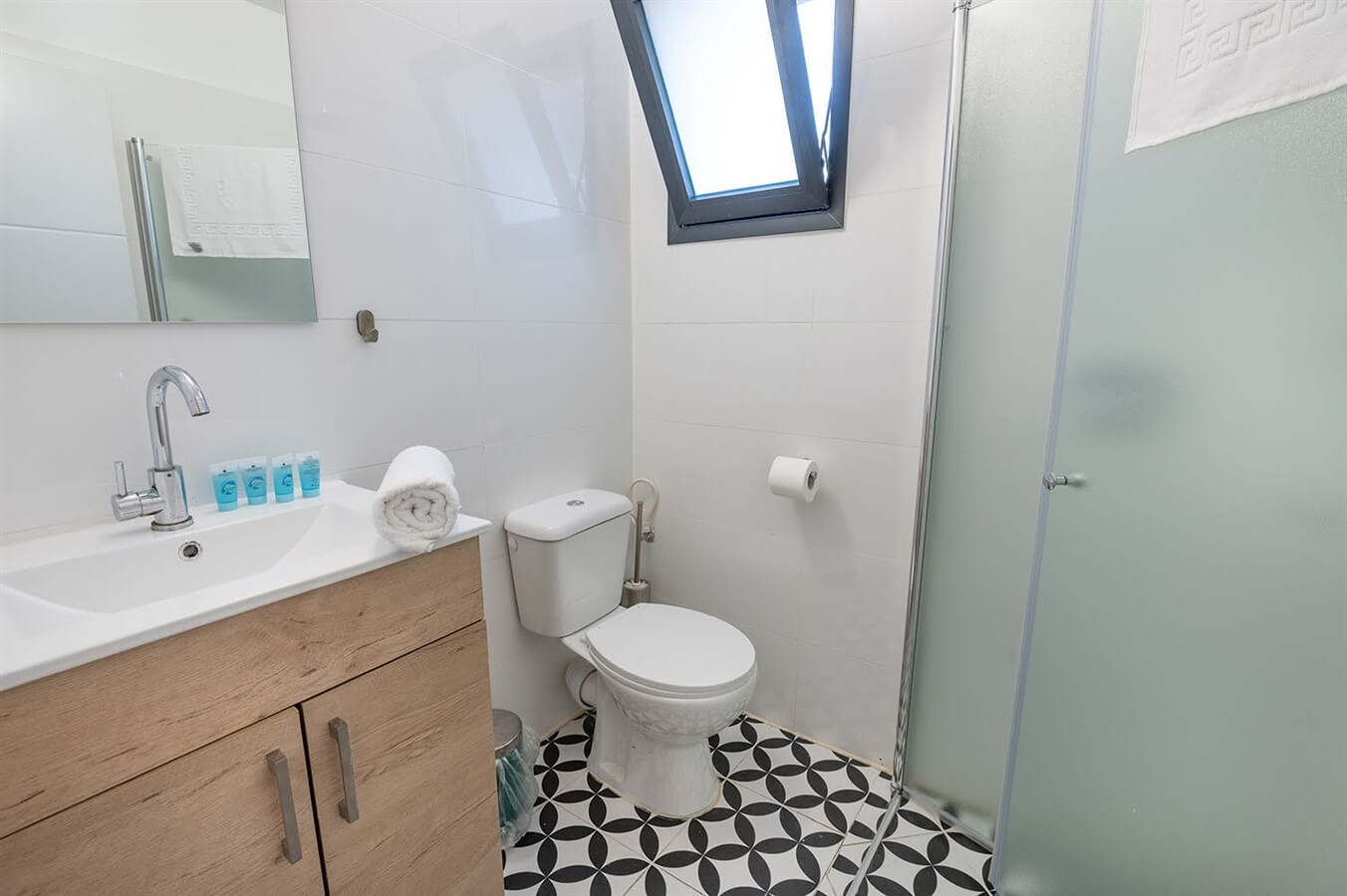 תמונה של בזלת 5 - 8