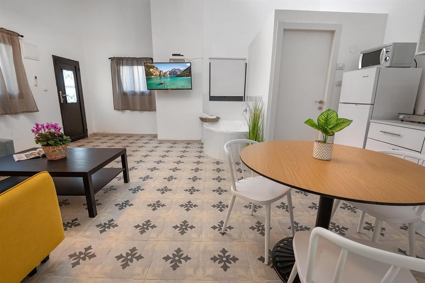 תמונה של בזלת 3 - 3