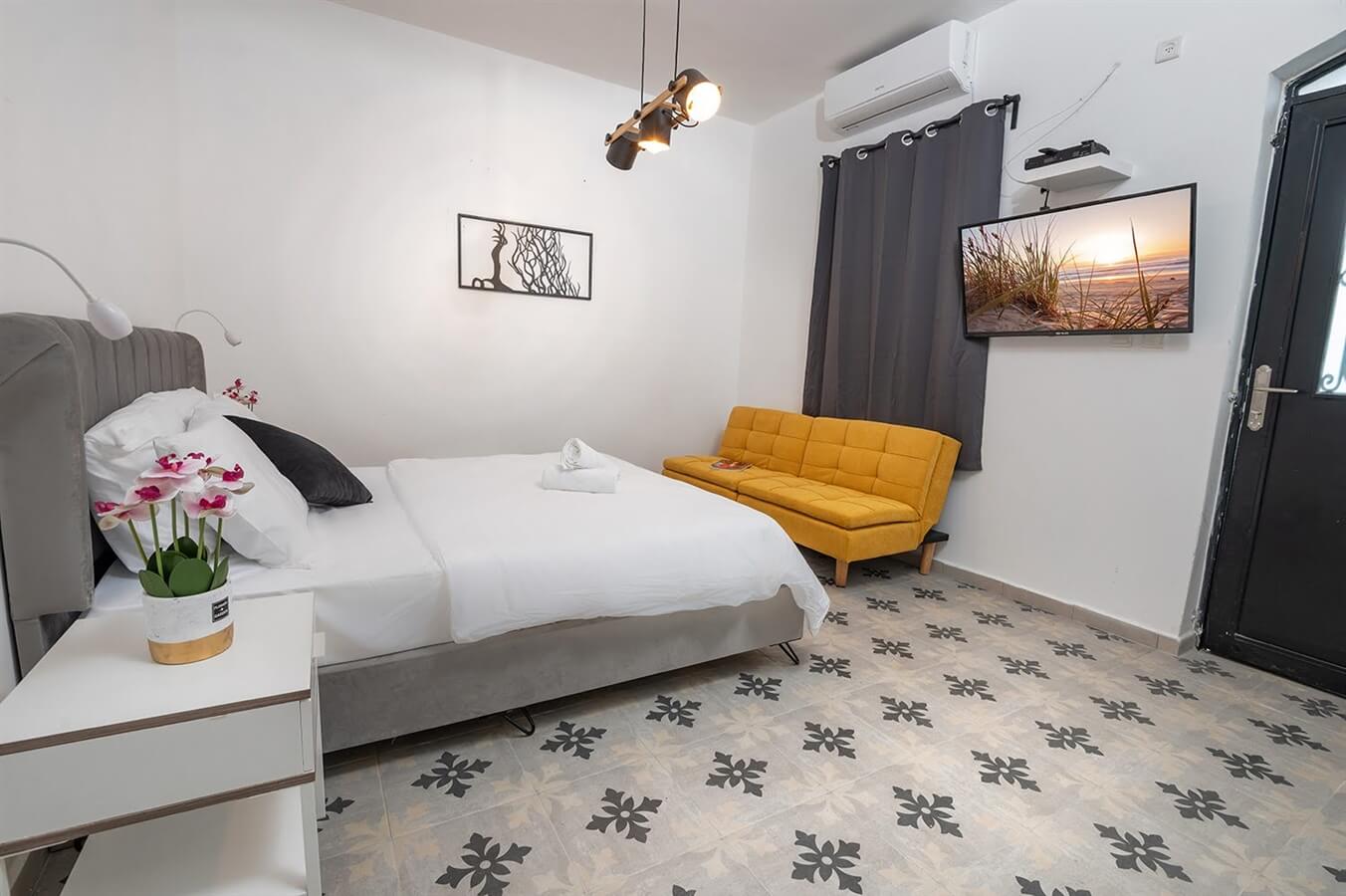 תמונה של בזלת 0 ו-1 - 4