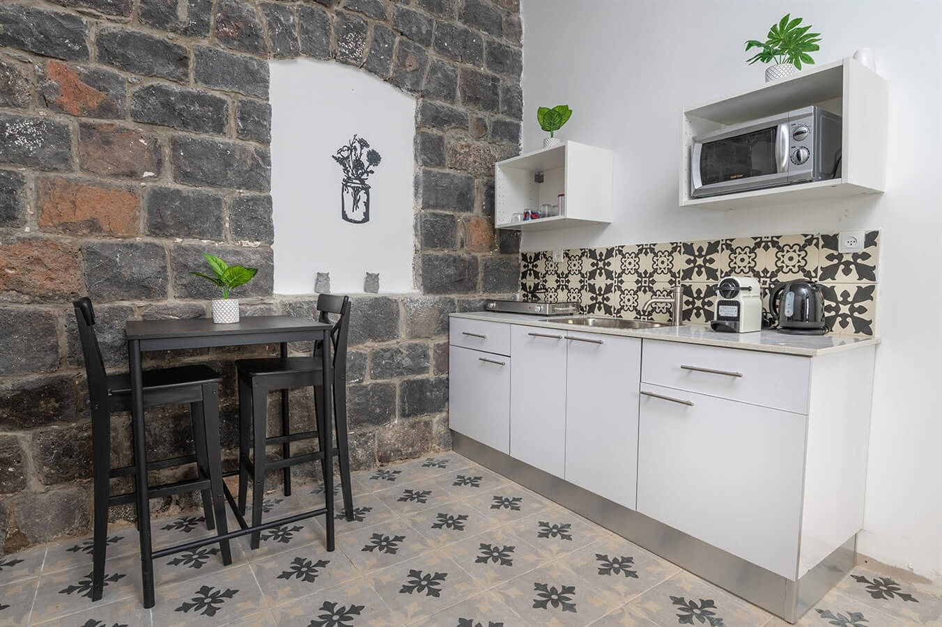 תמונה של בזלת 2 - 4