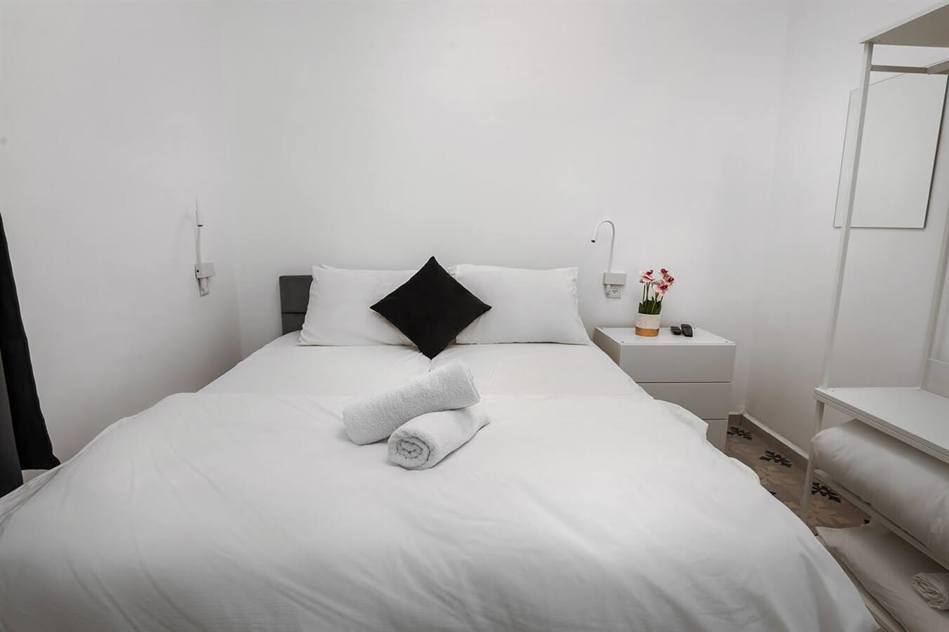 תמונה של בזלת 6 ו-7 - 3