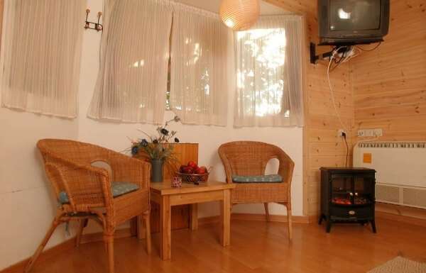 תמונה של בקתה 2 - 2 תמונה של בקתה 2 - 2