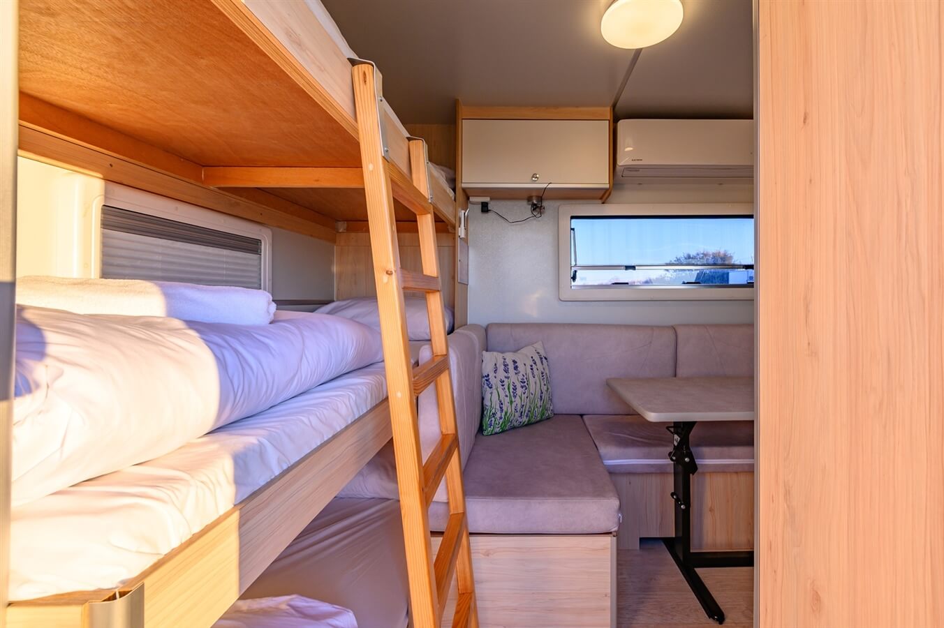 תמונה של קראוון - 6