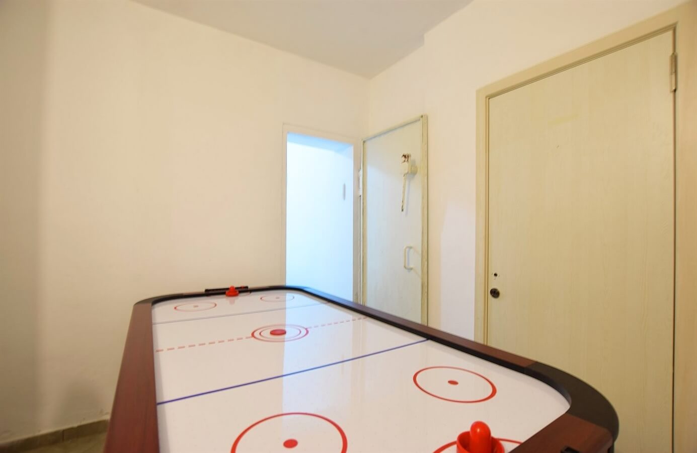 תמונה של פנים הוילה - 6