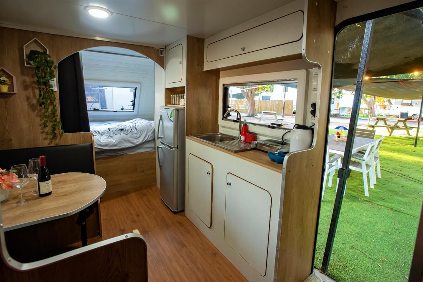 תמונה של הקראוונים - 5