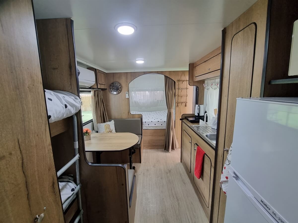 תמונה של הקראוונים - 9