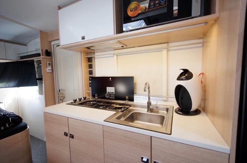 תמונה של 563 - 6 אנשים - 5