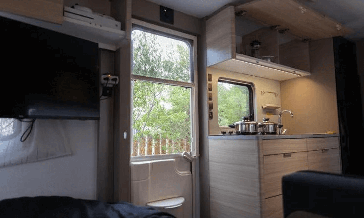 תמונה של 552 - 7 אנשים - 3