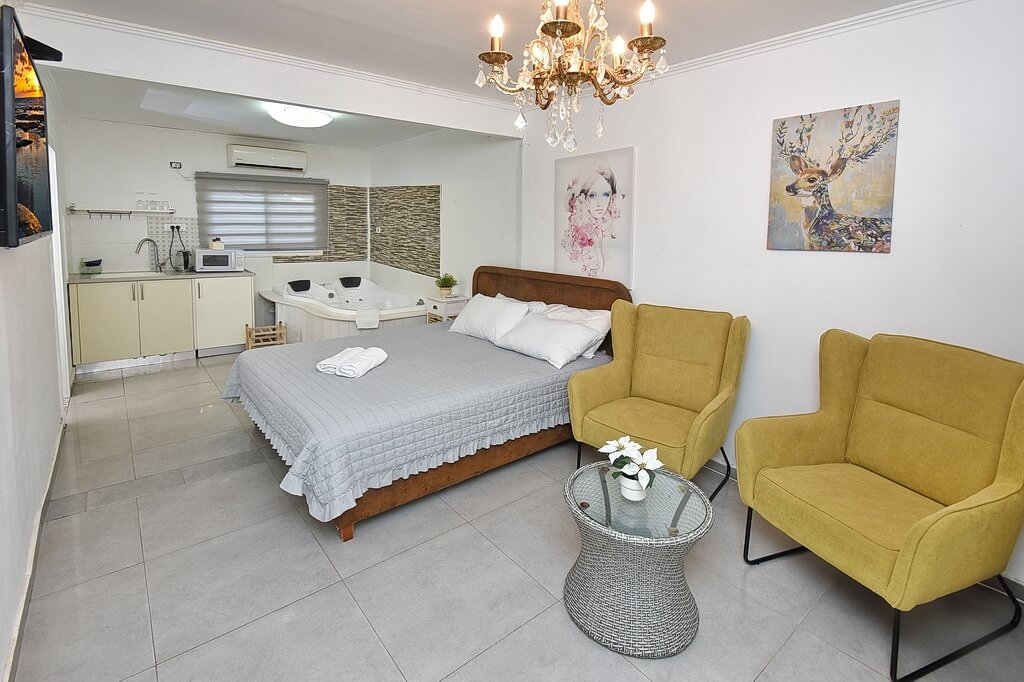 תמונה של בקתת נועם - 2