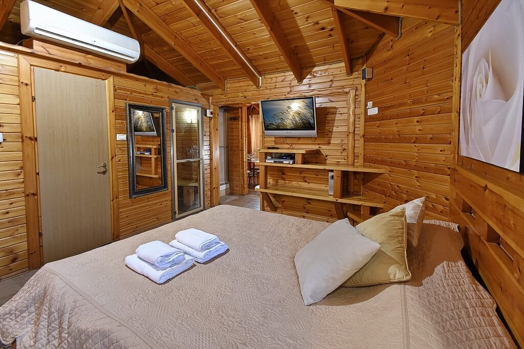 תמונה של בקתת צוקית - 2