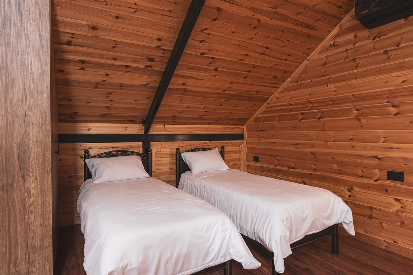 תמונה של יחידות אירוח - 11