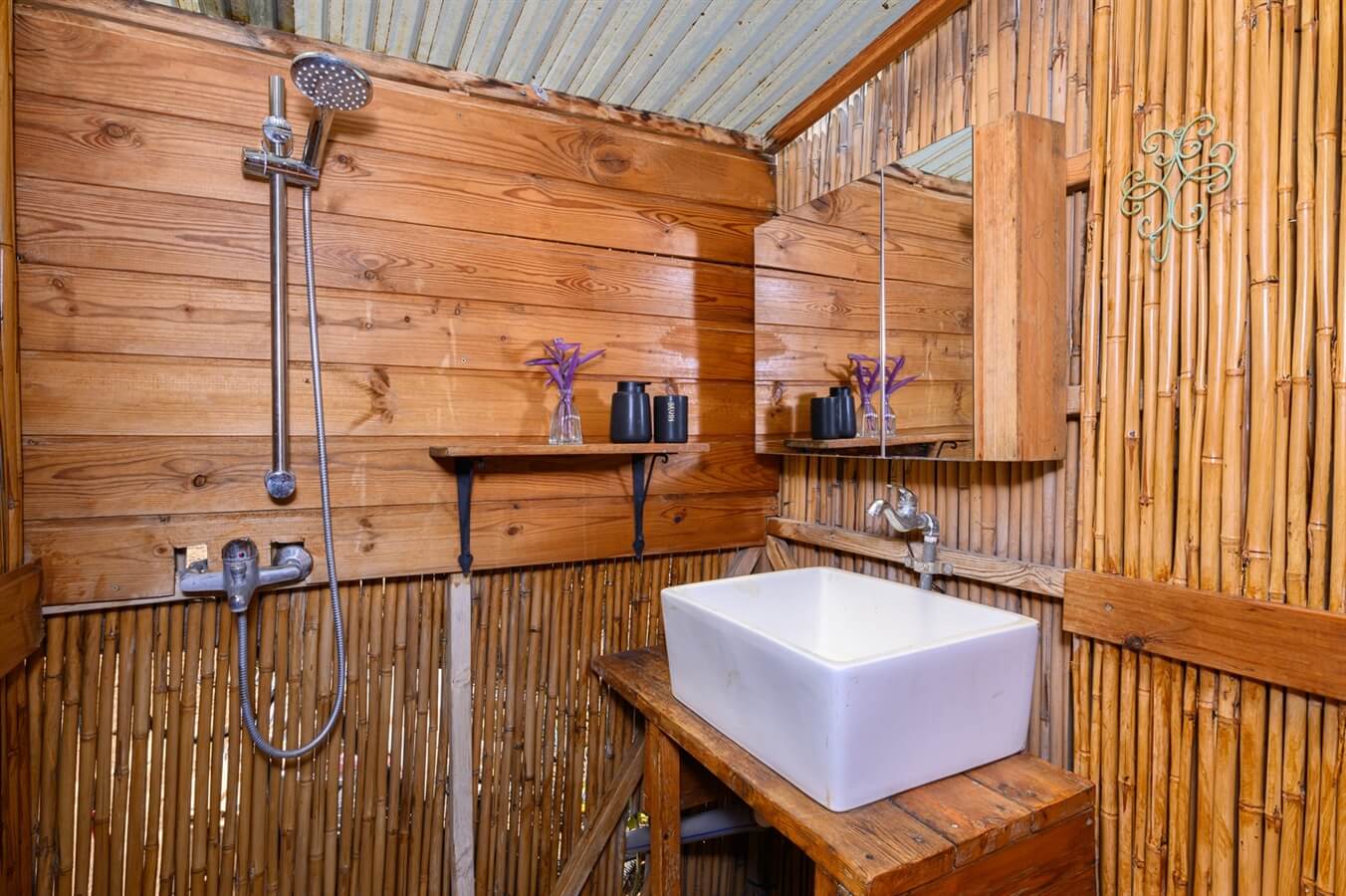 תמונה של היורט - 11