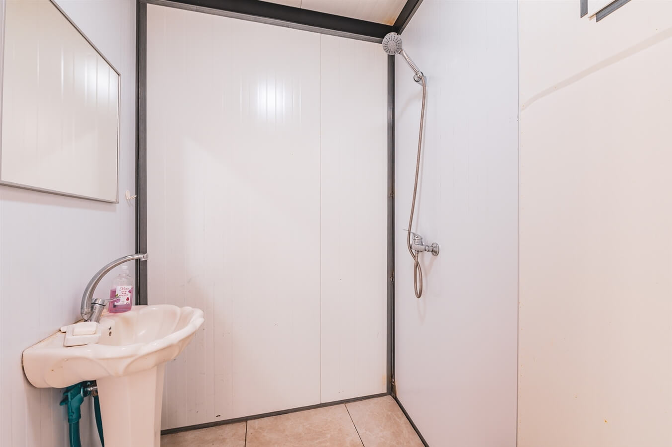 תמונה של יחידות אירוח - 5