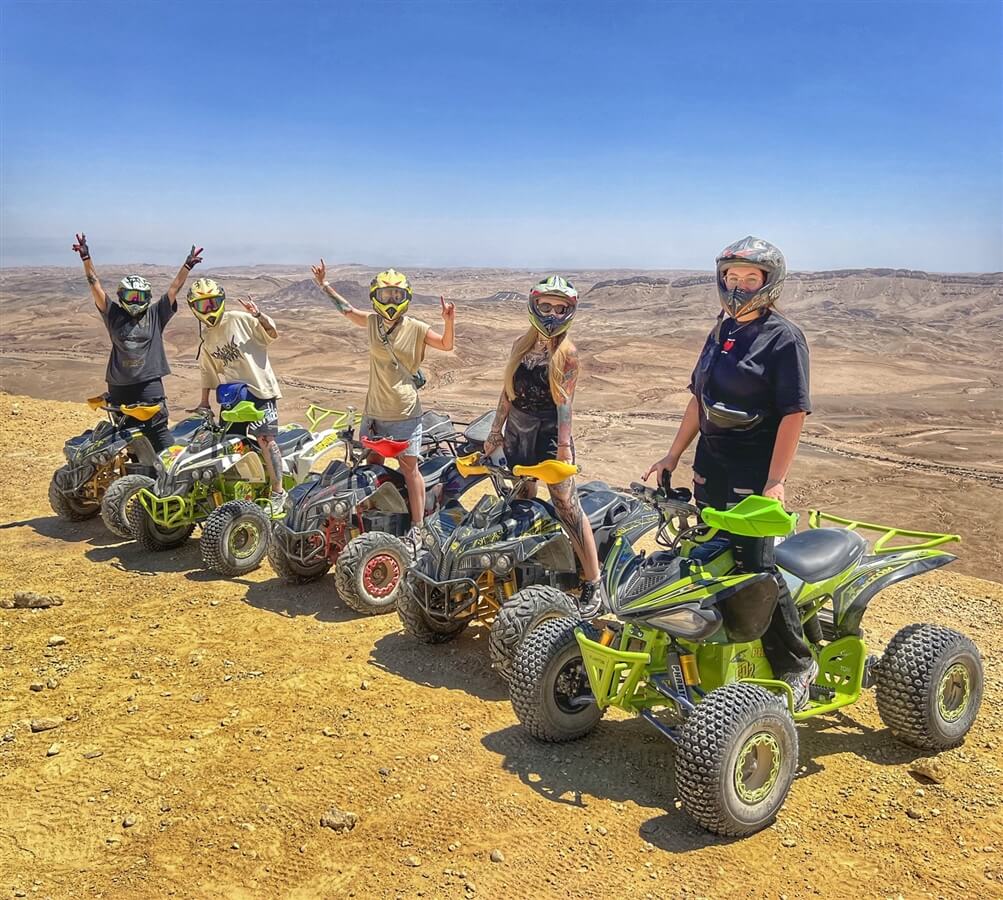 תמונה שצולמה בטרקטורוני גן עדן במדבר - 2 תמונה של טרקטורוני גן עדן במדבר - 2