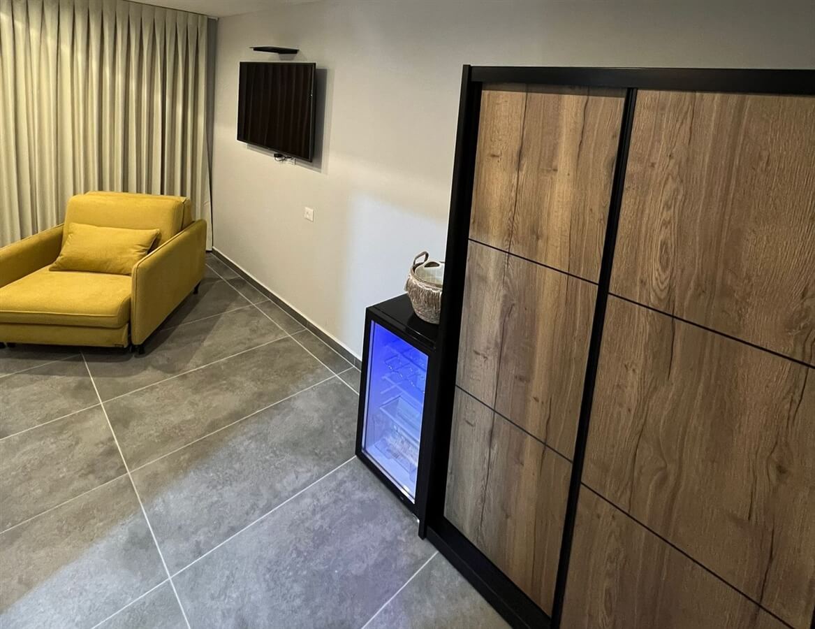 תמונה של חדר אודם - 3 תמונה של חדר אודם - 3