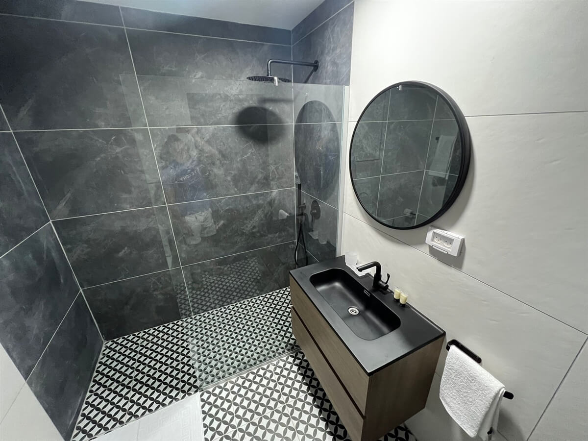 תמונה של חדר אודם - 6 תמונה של חדר אודם - 6