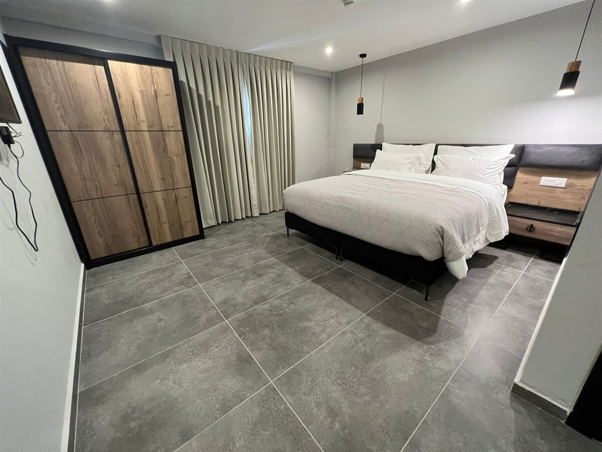 תמונה של תרשיש - 2 תמונה של תרשיש - 2