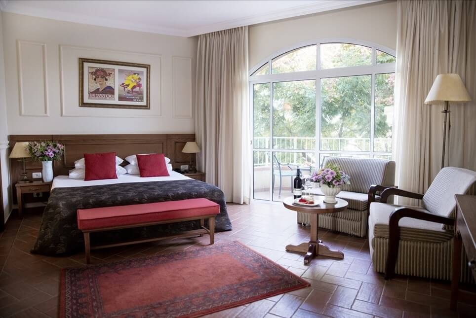 תמונה של חדר בוטיק עם מרפסת - 2