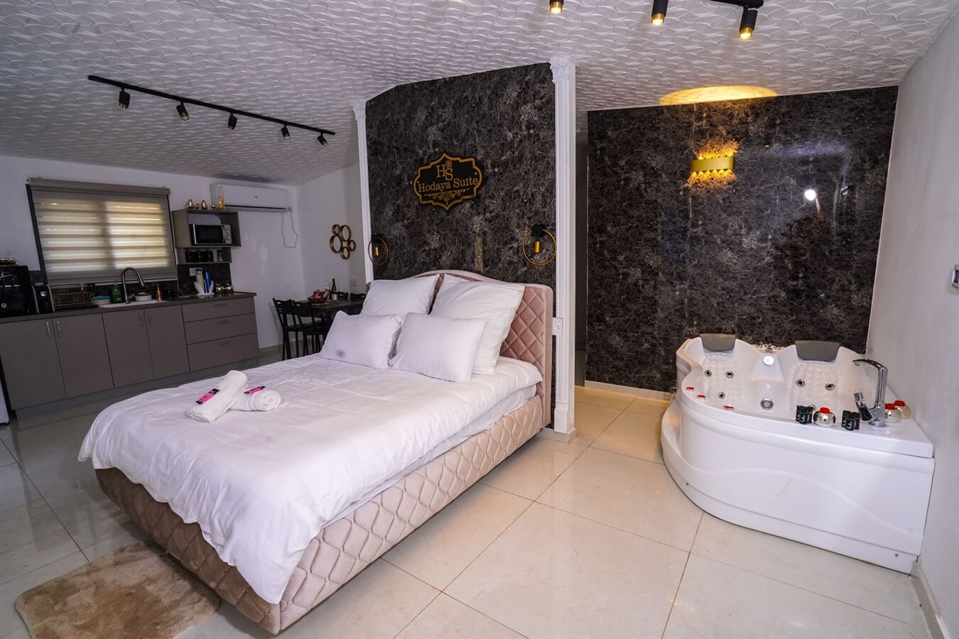 תמונה של סוויטת הודיה - 2