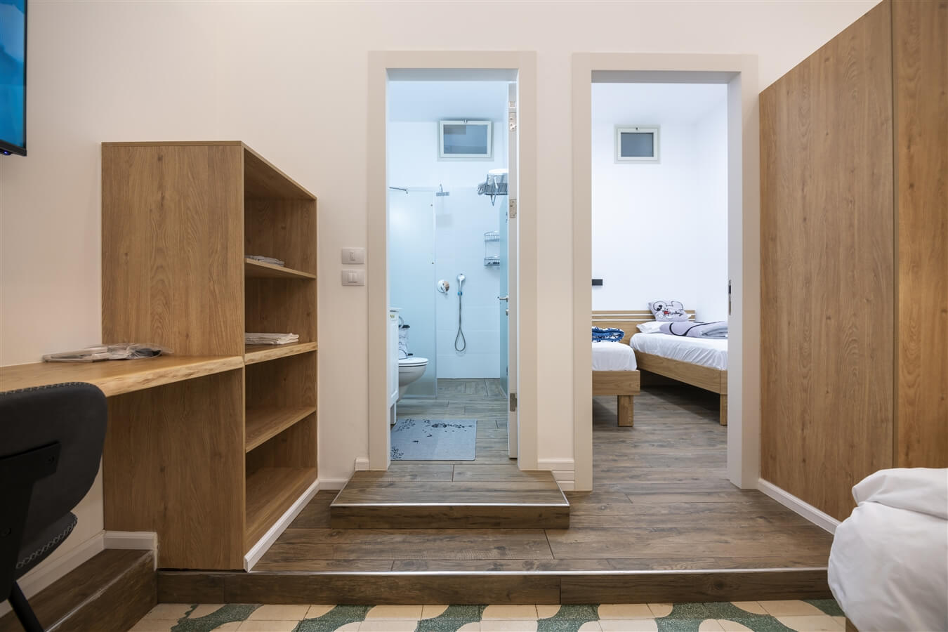 תמונה של סוויטה 3 - 7