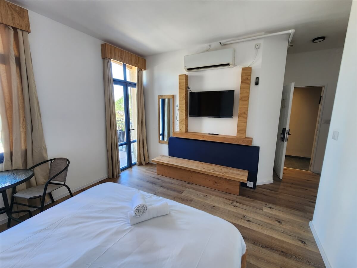 תמונה של חדר סטודיו עם מרפסת - 9