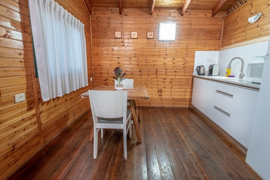 תמונה של בקתת מול הקשת - 8 תמונה של בקתת מול הקשת - 8