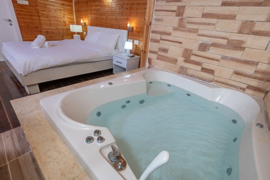 תמונה של בקתת מול הקשת - 5 תמונה של בקתת מול הקשת - 5