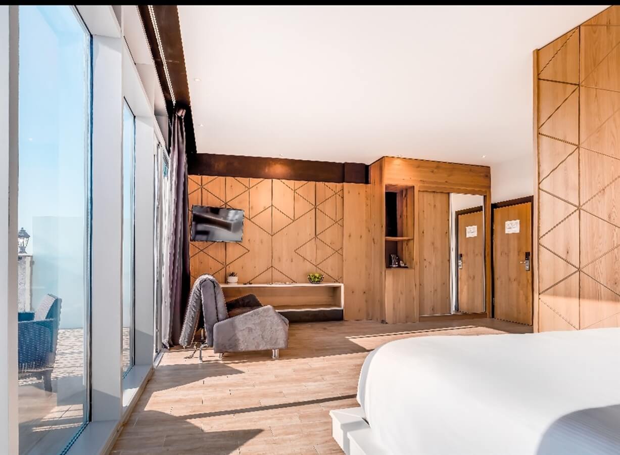 תמונה של דלקס עם מרפסת - 7