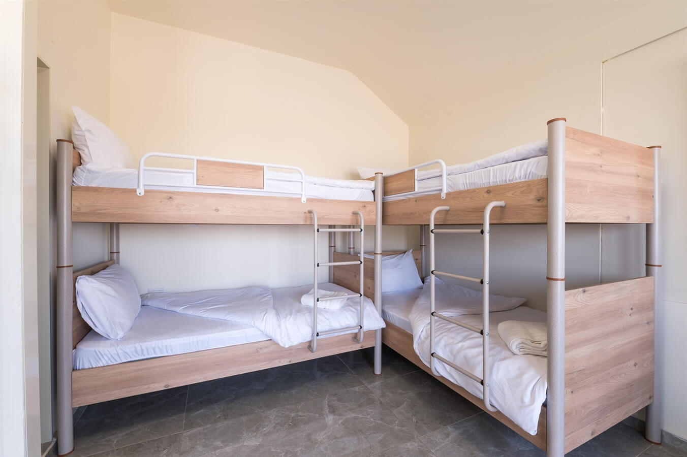 תמונה של יחידות האירוח - 4