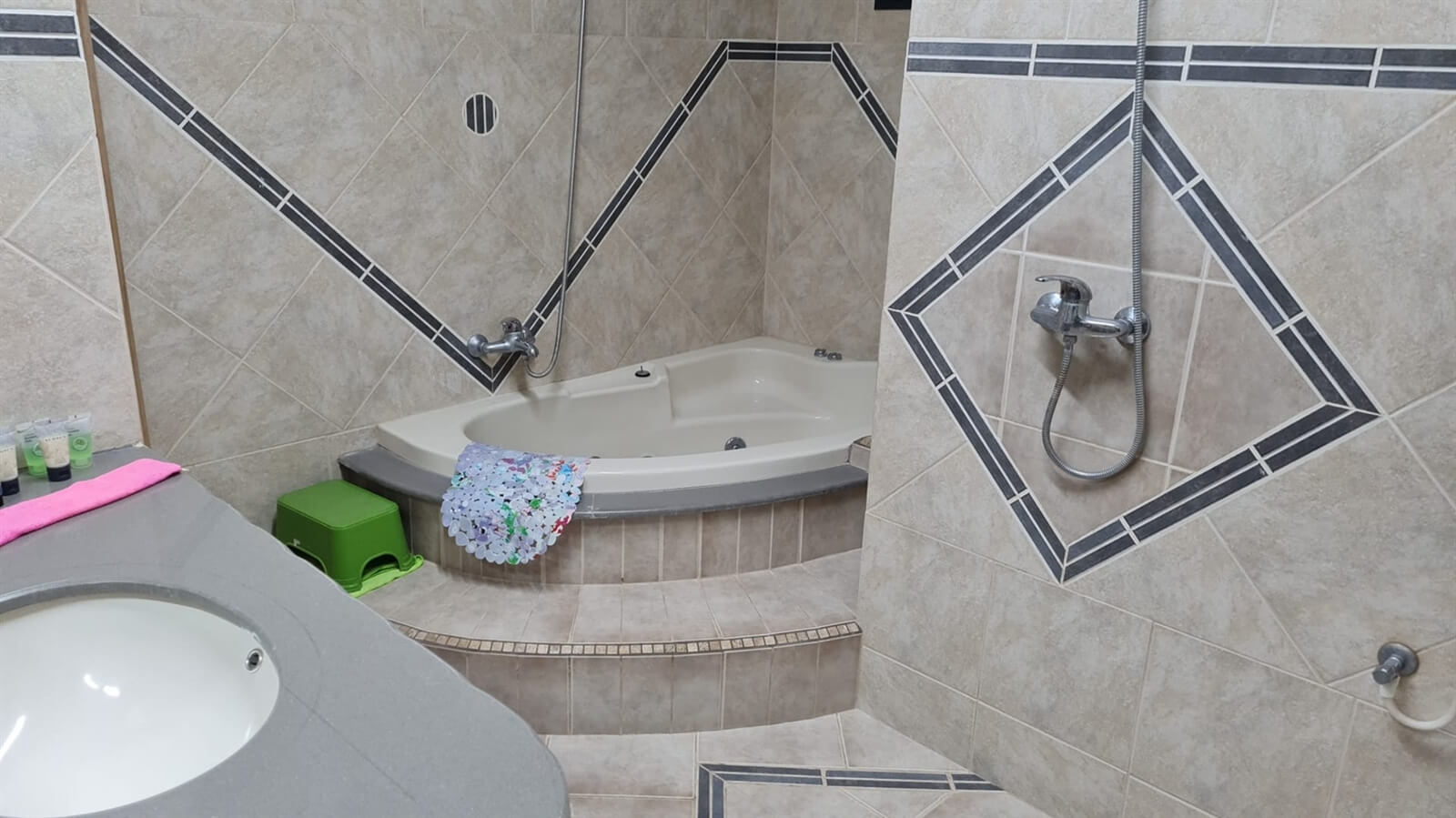 תמונה של האחוזה המשפחתית - 12