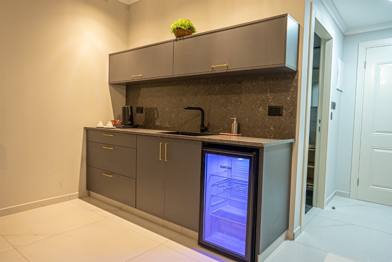 תמונה של סוויטה עם מרפסת - 7