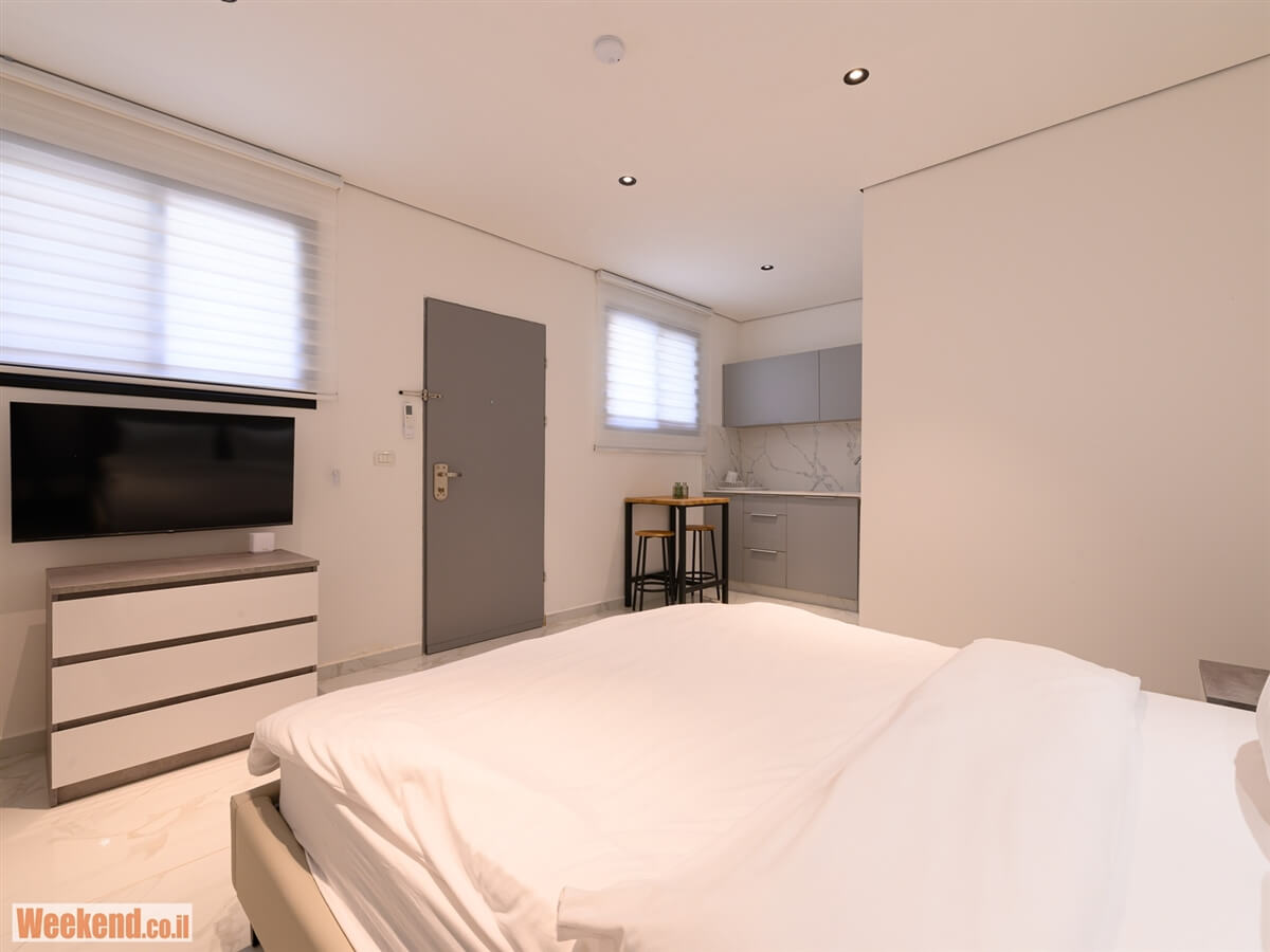 תמונה של הסוויטה האפורה - 4 תמונה של הסוויטה האפורה - 4