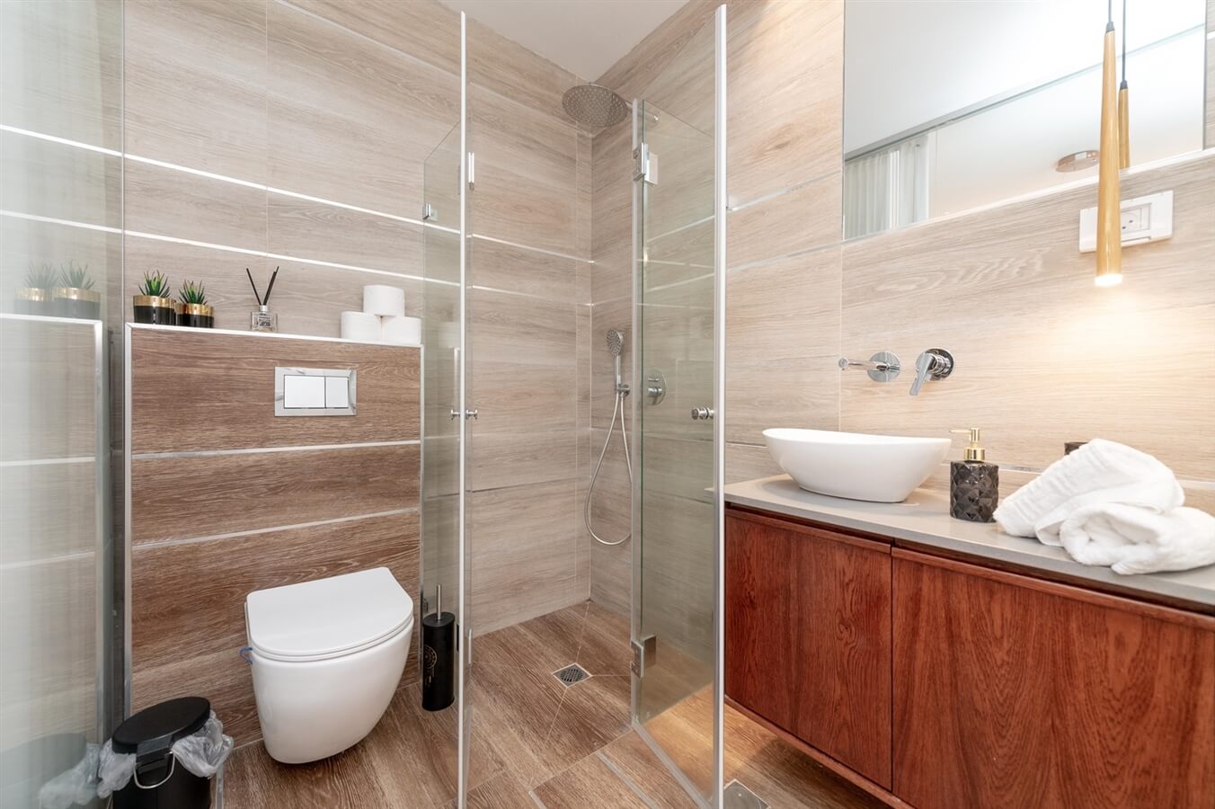 תמונה של סוויטה אוף וויט - 10