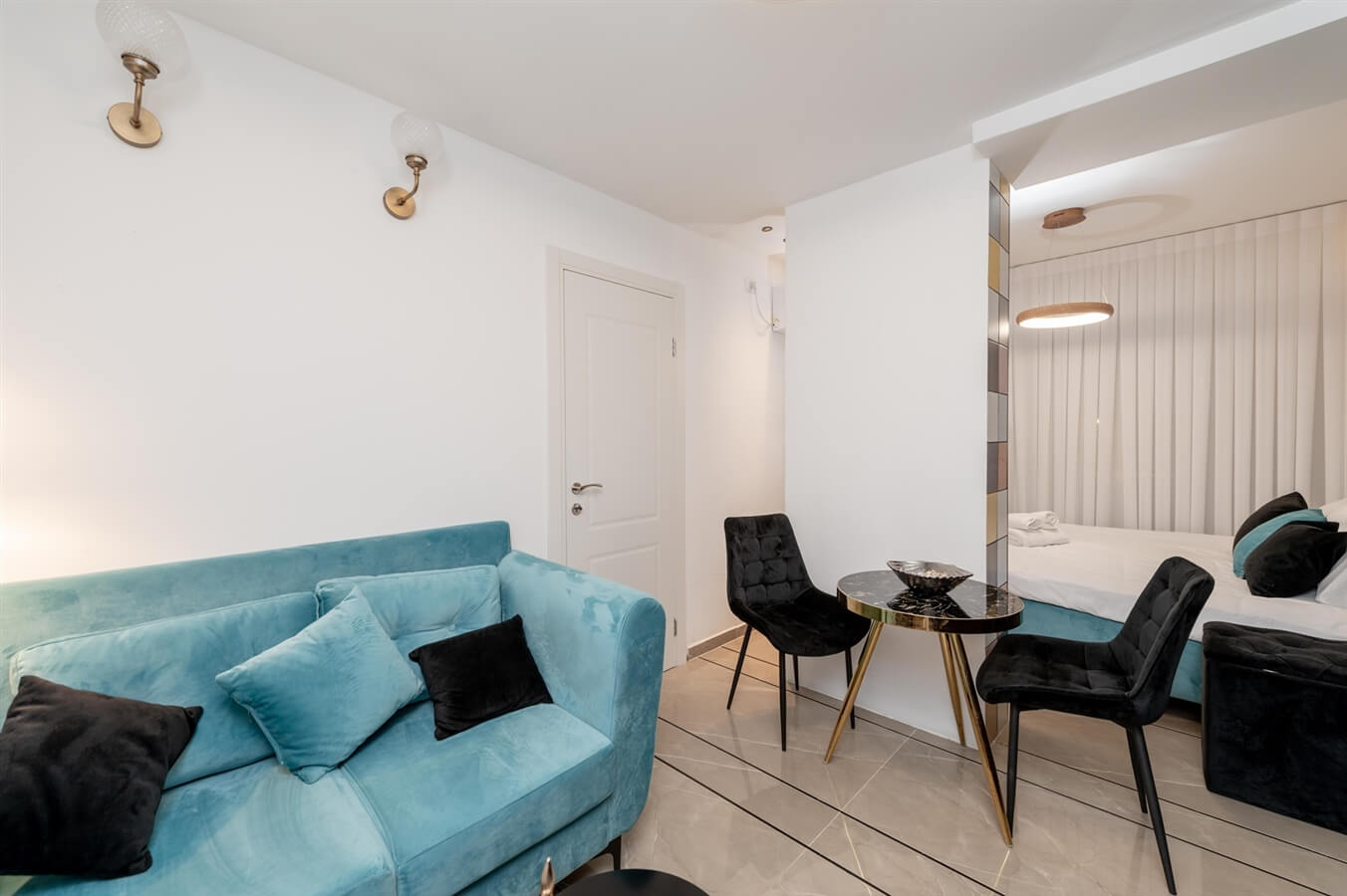 תמונה של סוויטה תכלת - 6