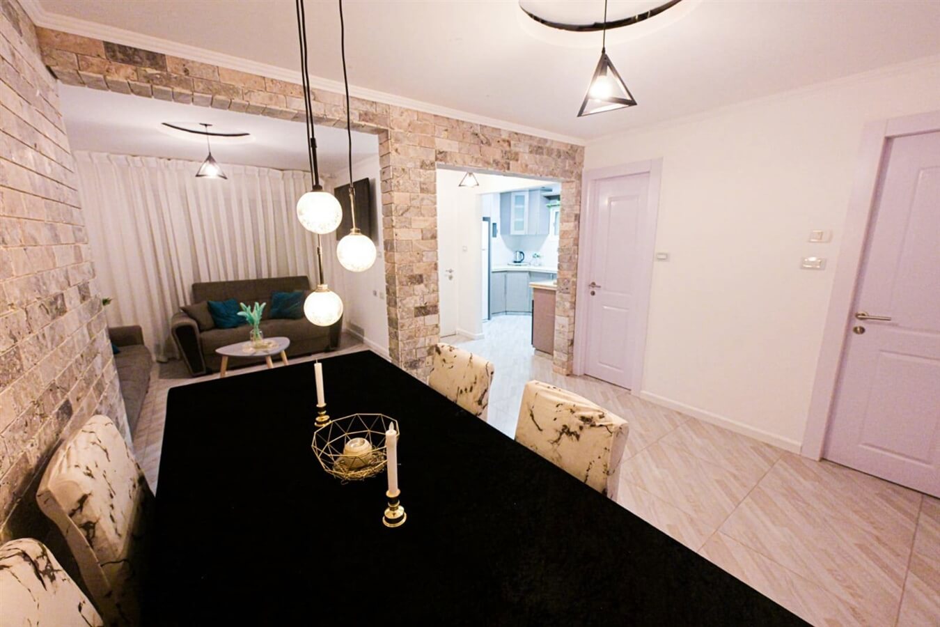 תמונה של יחידה משפחתית - 3